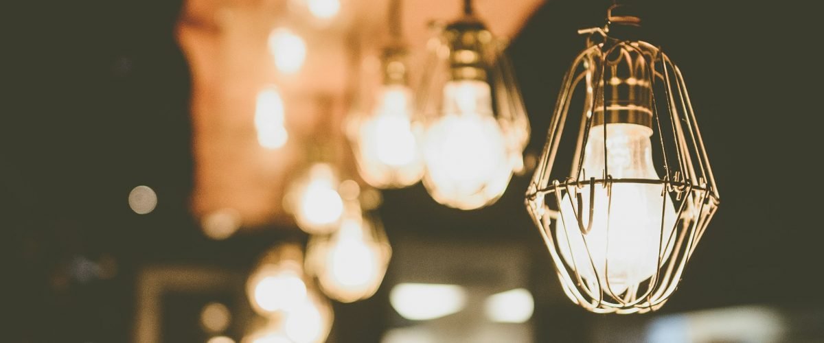 Hoe kies je de juiste elektricien in Delft